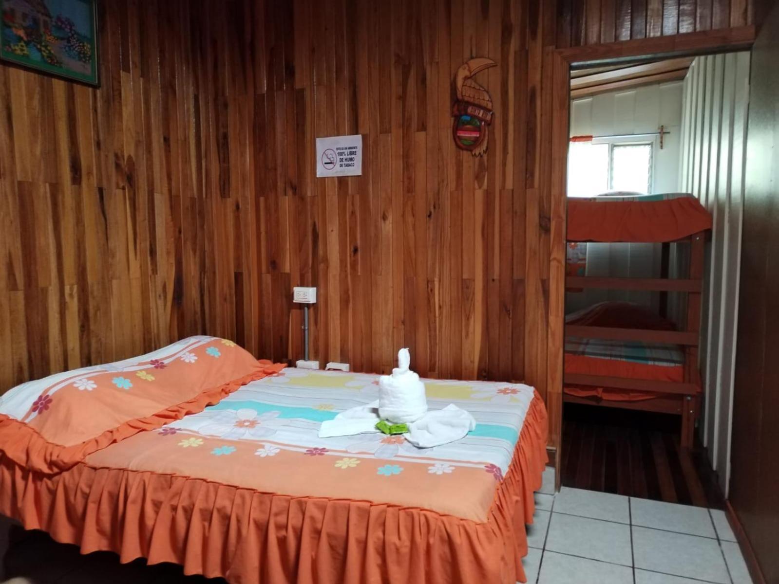 الجبل الأخضر Pension Y Cabinas Colibri B&B Costa Rica المظهر الخارجي الصورة