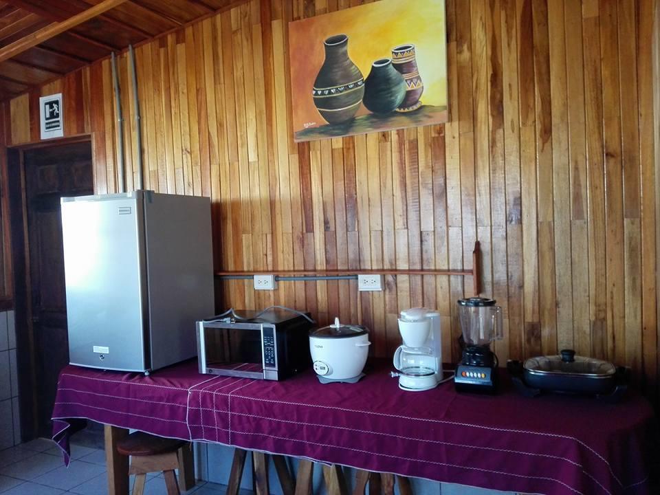 الجبل الأخضر Pension Y Cabinas Colibri B&B Costa Rica المظهر الخارجي الصورة