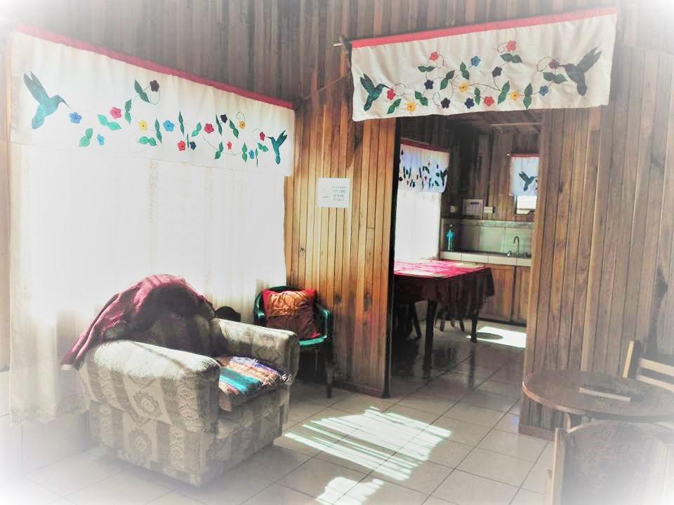 الجبل الأخضر Pension Y Cabinas Colibri B&B Costa Rica المظهر الخارجي الصورة