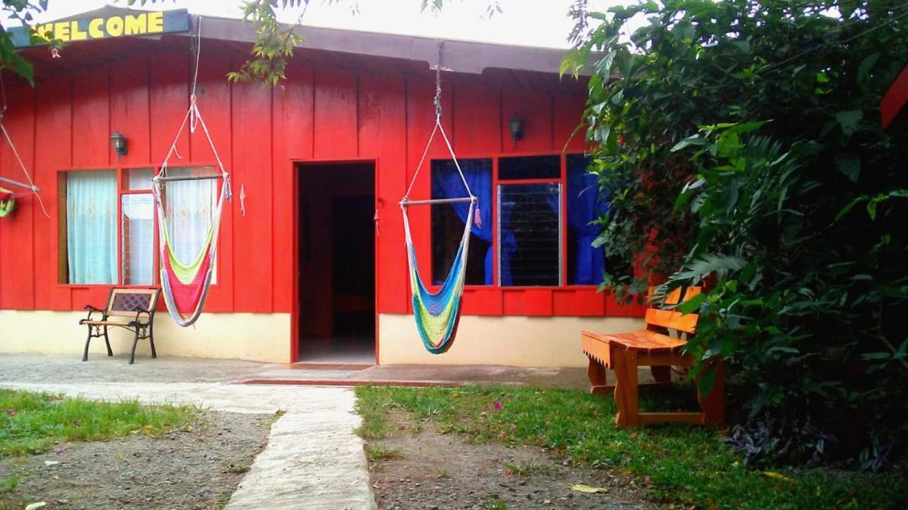 الجبل الأخضر Pension Y Cabinas Colibri B&B Costa Rica المظهر الخارجي الصورة