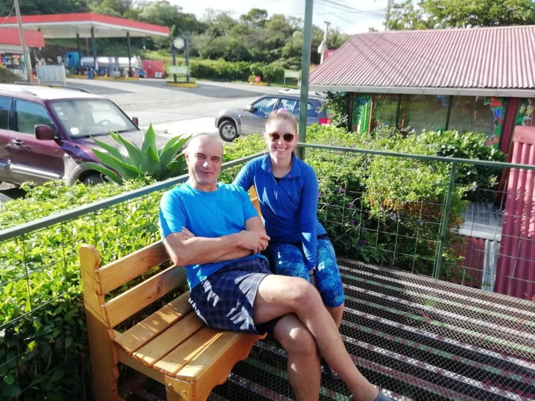 الجبل الأخضر Pension Y Cabinas Colibri B&B Costa Rica المظهر الخارجي الصورة